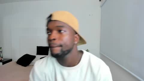 Snapshot of dylantaylor_1 chatting on 03.02.25 Dylan Taylor online show from 03.02.25