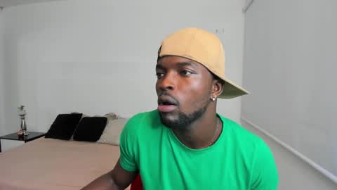 Snapshot of dylantaylor_1 chatting on 03.05.25 Dylan Taylor online show from 03.05.25