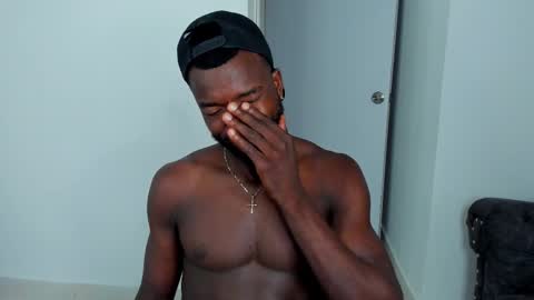 Snapshot of dylantaylor_1 chatting on 09.13.25 Dylan Taylor online show from 09.13.25