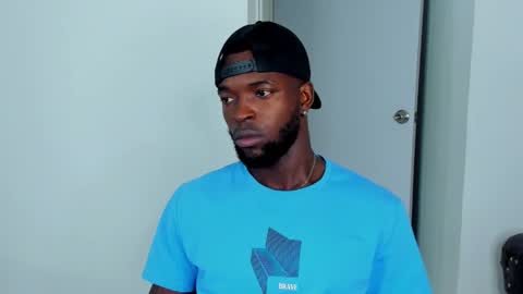 Snapshot of dylantaylor_1 chatting on 09.22.25 Dylan Taylor online show from 09.22.25