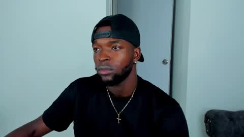 Snapshot of dylantaylor_1 chatting on 09.28.25 Dylan Taylor online show from 09.28.25