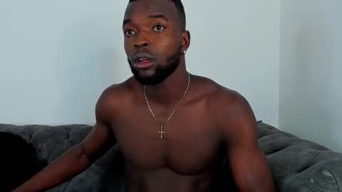 Snapshot of dylantaylor_1 chatting on 10.04.25 Dylan Taylor online show from 10.04.25