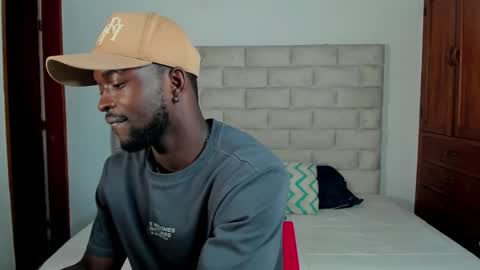 Snapshot of dylantaylor_1 chatting on 11.22.25 Dylan Taylor online show from 11.22.25