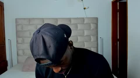 Dylan Taylor online show from 01.12.26