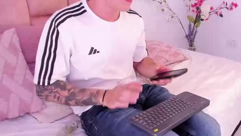 Snapshot of dylanwhite23 chatting on 02.24.25 ---DYLAN--- online show from 02.24.25