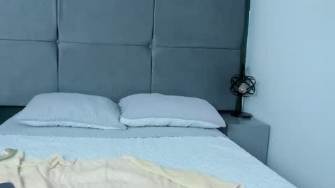 dymoni222 online show from 02.20.25