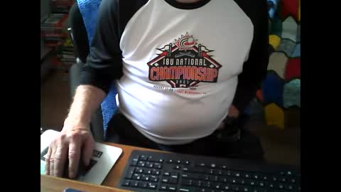 Snapshot of dyxson chatting on 09.20.25 dyxson online show from 09.20.25