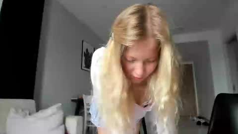 fansly - yourbestbaby online show from 02.14.25