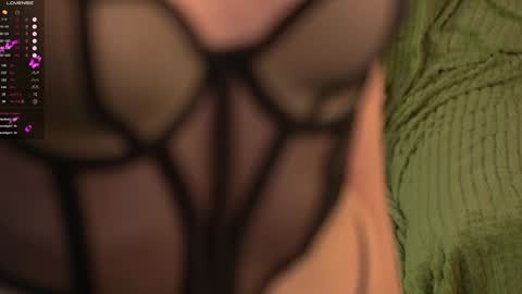 Snapshot of e_vvv_a chatting on 12.12.24 Eva online show from 12.12.24