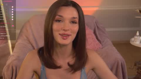 Snapshot of e_vvv_a chatting on 11.10.25 Eva online show from 11.10.25