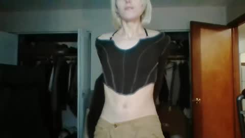 Snapshot of eansoup chatting on 01.24.25 soup. online show from 01.24.25