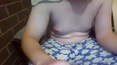 Snapshot of earlporn chatting on 03.11.25 Earl online show from 03.11.25