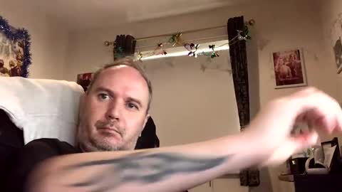 Snapshot of eastmidssoul chatting on 12.20.24 eastmidssoul online show from 12.20.24