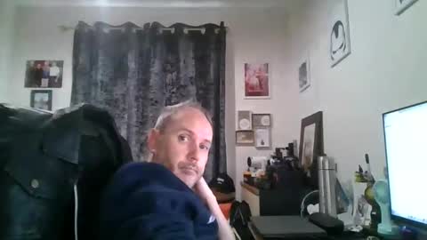 Snapshot of eastmidssoul chatting on 09.10.25 eastmidssoul online show from 09.10.25