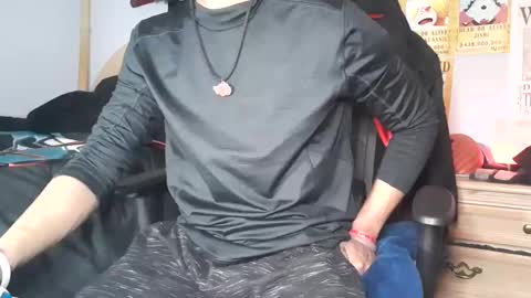 TWITTER   INSTAGRAM    easybreezy20   ONLINE 1230 AM TO 7AM online show from 01.27.25