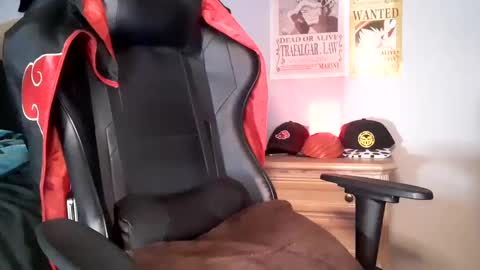 TWITTER   INSTAGRAM    easybreezy20   ONLINE 1230 AM TO 7AM online show from 10.05.25