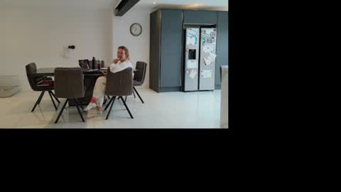 Nadia Ferreira  online show from 05.14.26