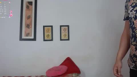 Snapshot of ebanoymarfil2 chatting on 12.28.24 Laraand Drake online show from 12.28.24