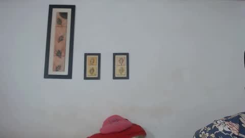 Snapshot of ebanoymarfil2 chatting on 01.19.25 Laraand Drake online show from 01.19.25