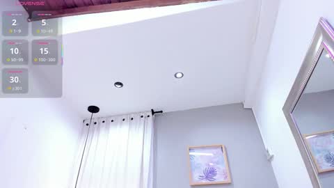 Snapshot of ebbafernandez1_ chatting on 10.18.25 online show from 10.18.25