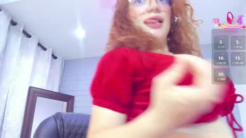 Snapshot of ebbafernandez1_ chatting on 11.10.25 online show from 11.10.25