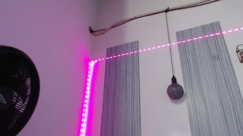 Chris Palaz  online show from 12.20.25