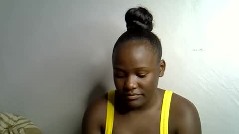 Snapshot of ebonnyqueeen chatting on 03.02.26 Queen online show from 03.02.26