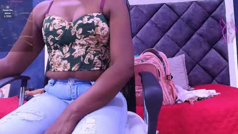 Snapshot of ebony__jheim chatting on 02.26.26 jheim online show from 02.26.26