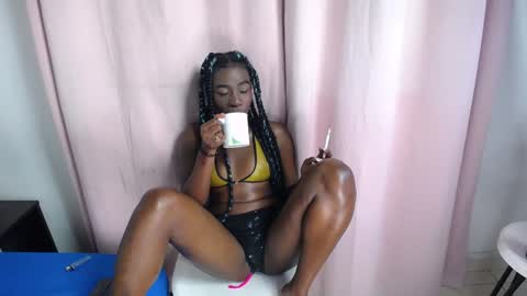 Snapshot of ebony_baby1 chatting on 01.26.25 Baby online show from 01.26.25