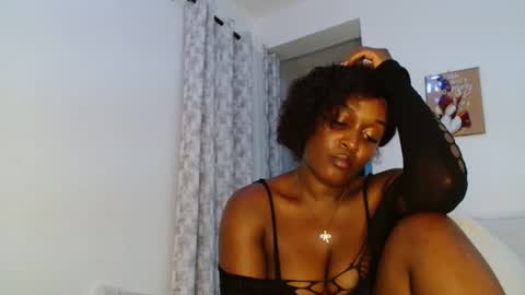 ebony online show from 12.21.25