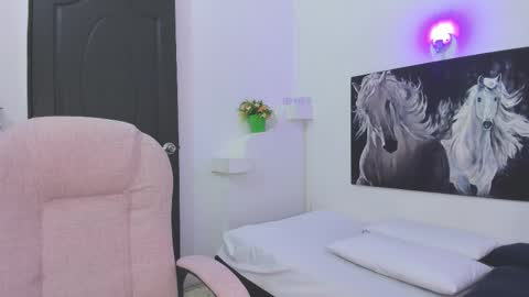 ebony_katterin online show from 02.22.25