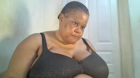 ebony_magixs online show from 09.24.25