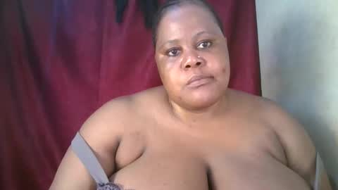 ebony_magixs online show from 10.29.25