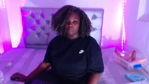 LINA  online show from 10.09.25