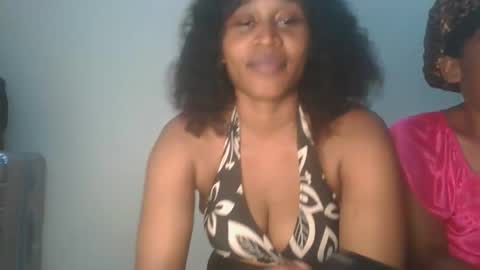 Snapshot of ebony_squiter chatting on 12.15.25 Ebony squiter online show from 12.15.25