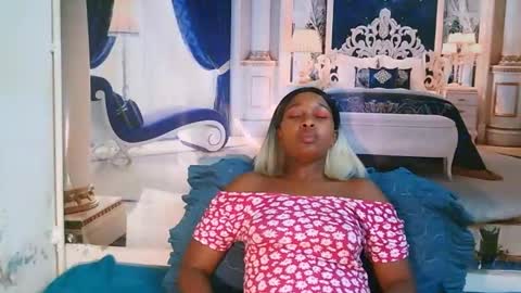 Snapshot of ebonyblisss chatting on 02.05.25 Tamia online show from 02.05.25