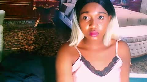 Snapshot of ebonyblisss chatting on 02.10.25 Tamia online show from 02.10.25