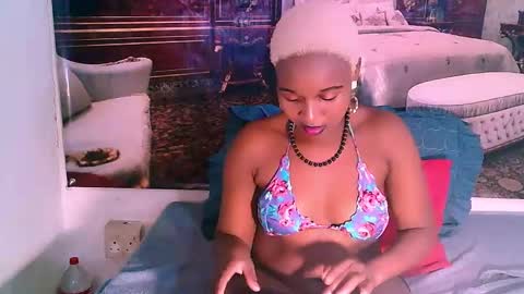 Snapshot of ebonyblisss chatting on 03.11.25 Tamia online show from 03.11.25