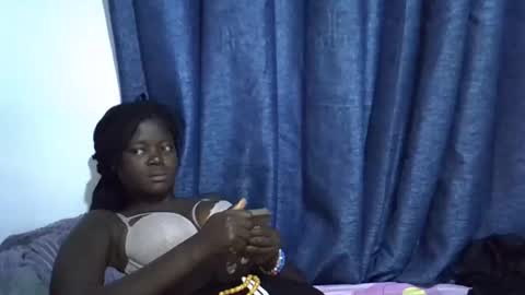 ebonybloom01 online show from 09.27.25