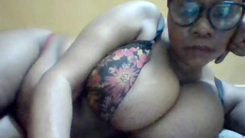 Snapshot of ebonybussy chatting on 07.11.26 MAMITO online show from 07.11.26