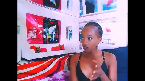 Snapshot of ebonycreamy69 chatting on 01.17.25 Nova online show from 01.17.25