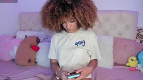 Queen Ebony online show from 11.20.25