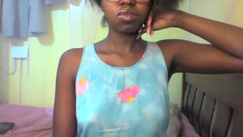 Ebonymuse2 online show from 05.18.26