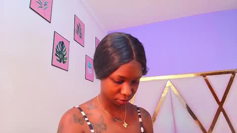 Snapshot of ebonyndsavage chatting on 01.12.25 ebonyndsavage online show from 01.12.25