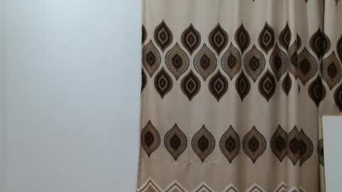 queen online show from 02.04.26