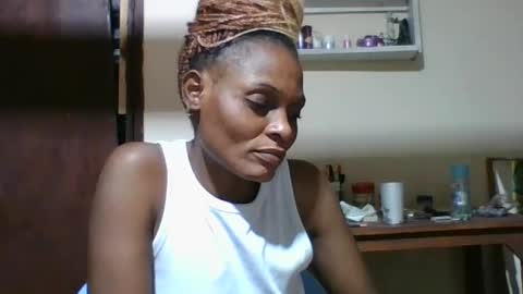 Snapshot of ebonyqueen4 chatting on 06.13.26 JACKLINE online show from 06.13.26