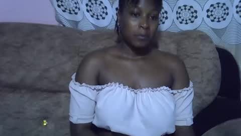 pretty online show from 03.25.26