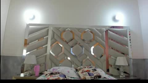 ebonysquirtcol online show from 12.22.25