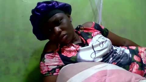 Snapshot of ebonytoto_ chatting on 10.21.25 Toto online show from 10.21.25