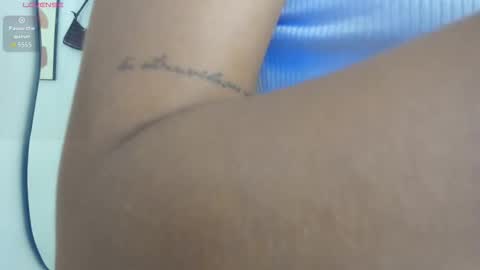 Snapshot of ebonyy_petite_69 chatting on 11.23.25 ebonyy_petite_69 online show from 11.23.25